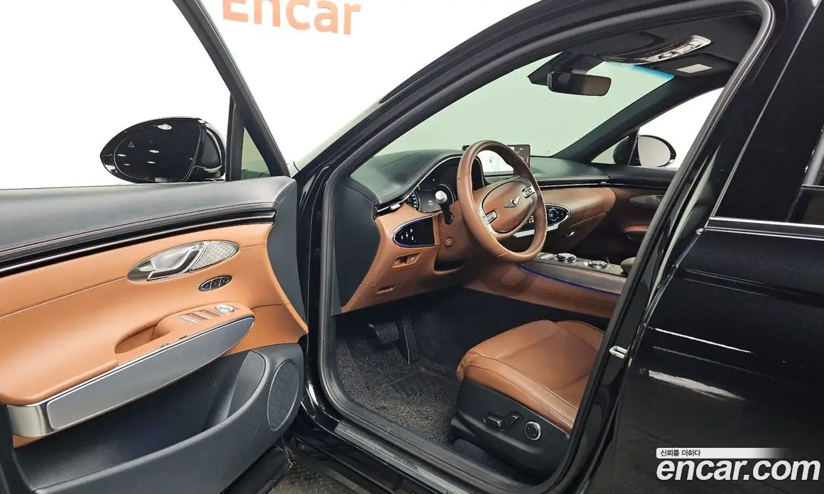 Genesis GV70 2022 2.5 автомат (гидро), фото 13 Genesis GV70 2022 2.5 автомат (гидро), фото 13