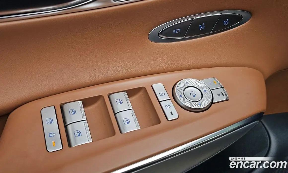 Genesis GV70 2022 2.5 автомат (гидро), фото 19 Genesis GV70 2022 2.5 автомат (гидро), фото 19
