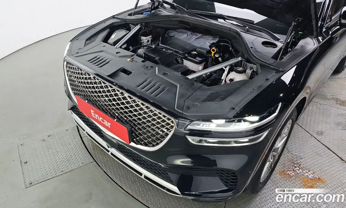 Genesis GV70 2022 2.5 автомат (гидро), фото 6 Genesis GV70 2022 2.5 автомат (гидро), фото 6