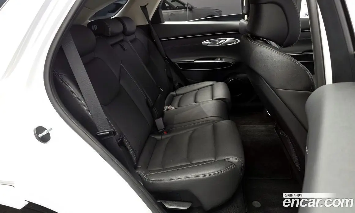 Genesis GV70 2023 2.5 автомат (гидро), фото 17