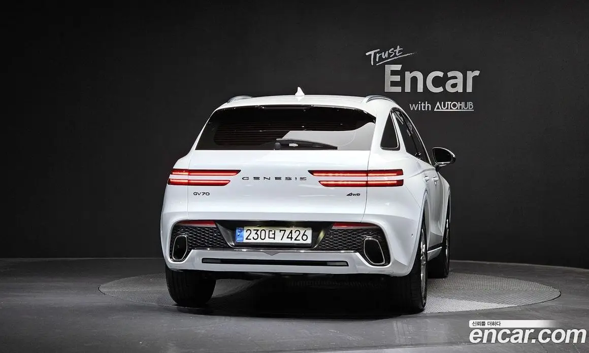Genesis GV70 2023 2.5 автомат (гидро), фото 3 Genesis GV70 2023 2.5 автомат (гидро), фото 3