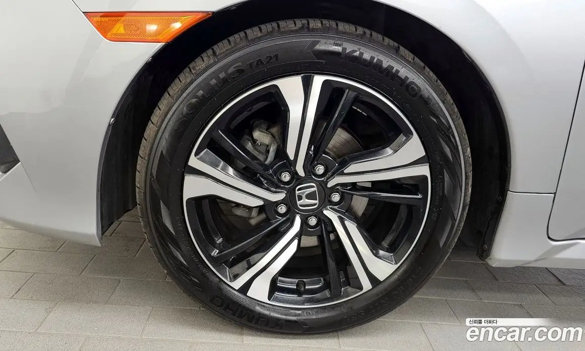 Honda Civic 2017 2.0 автомат (гидро), фото 5 Honda Civic 2017 2.0 автомат (гидро), фото 5