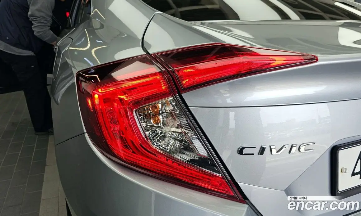 Honda Civic 2017 2.0 автомат (гидро), фото 9 Honda Civic 2017 2.0 автомат (гидро), фото 9