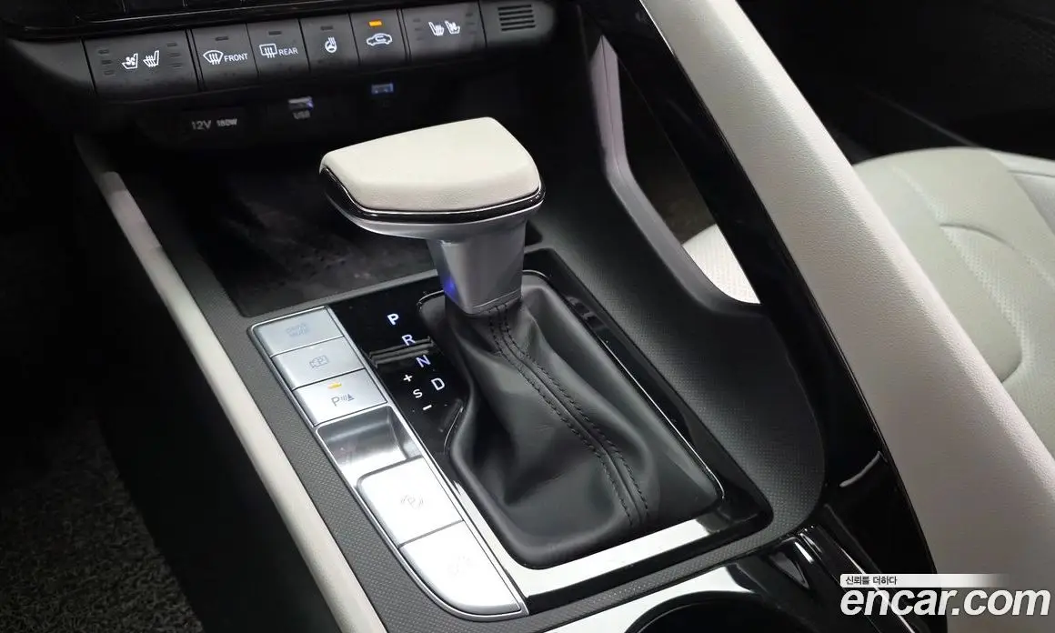 Hyundai Avante 2021 1.6 автомат (гидро), фото 12