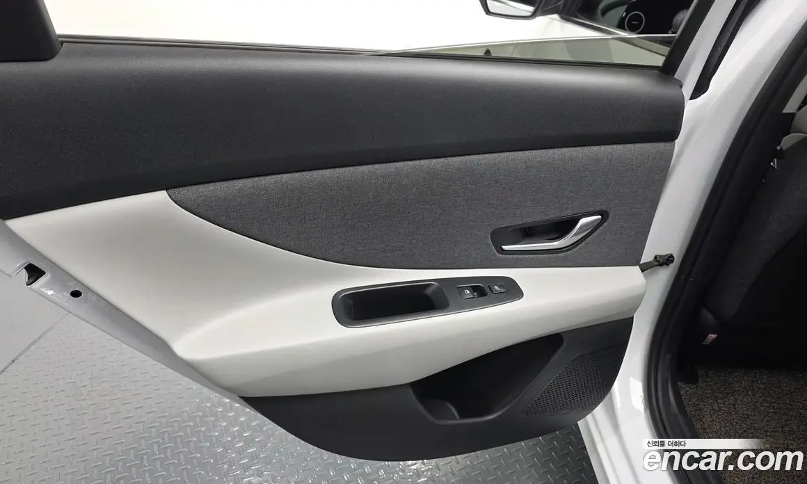 Hyundai Avante 2021 1.6 автомат (гидро), фото 15