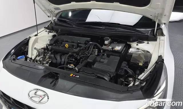 Hyundai Avante 2021 1.6 автомат (гидро), миниатюра 6