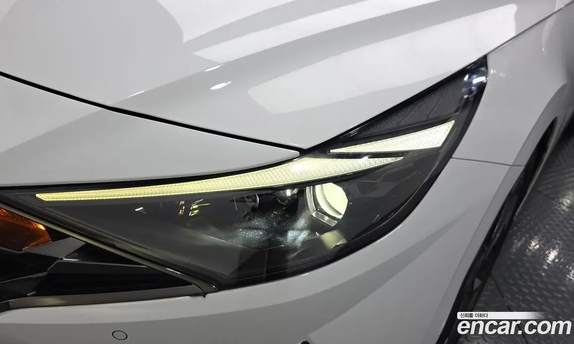 Hyundai Avante 2021 1.6 автомат (гидро), фото 8