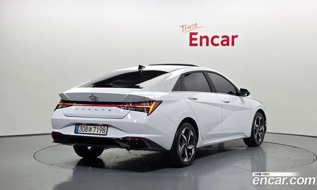 Hyundai Avante 2022 1.6 автомат (гидро), миниатюра 2