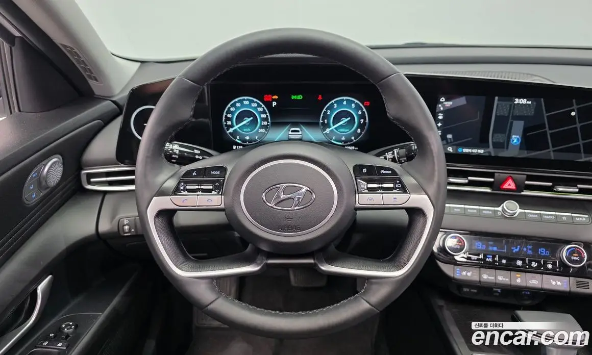 Hyundai Avante 2022 1.6 автомат (гидро), фото 19