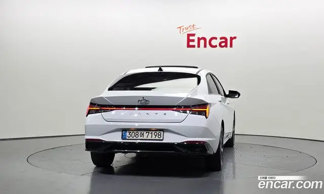 Hyundai Avante 2022 1.6 автомат (гидро), миниатюра 4