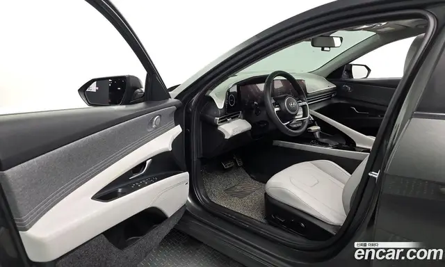 Hyundai Avante 2022 1.6 автомат (гидро), миниатюра 10 Hyundai Avante 2022 1.6 автомат (гидро), миниатюра 10