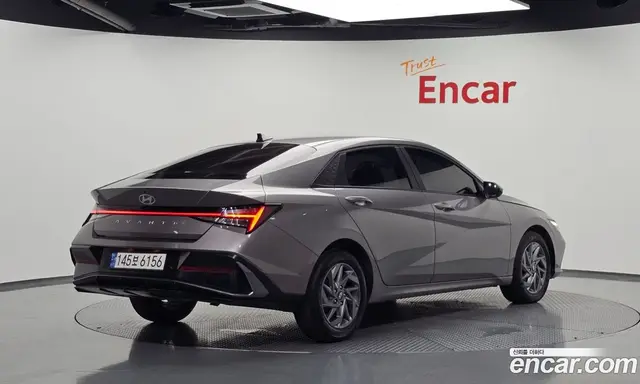 Hyundai Avante 2023 1.6 автомат (гидро), миниатюра 2