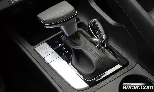 Hyundai Avante 2023 1.6 автомат (гидро), миниатюра 12