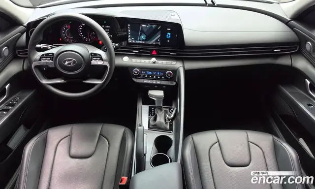 Hyundai Avante 2023 1.6 автомат (гидро), миниатюра 10