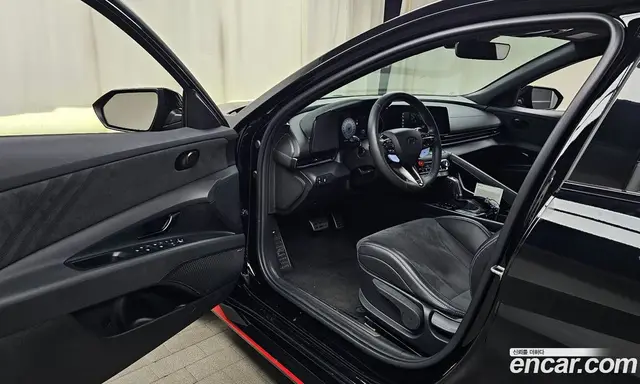 Hyundai Avante 2025 2.0 автомат (гидро), миниатюра 12
