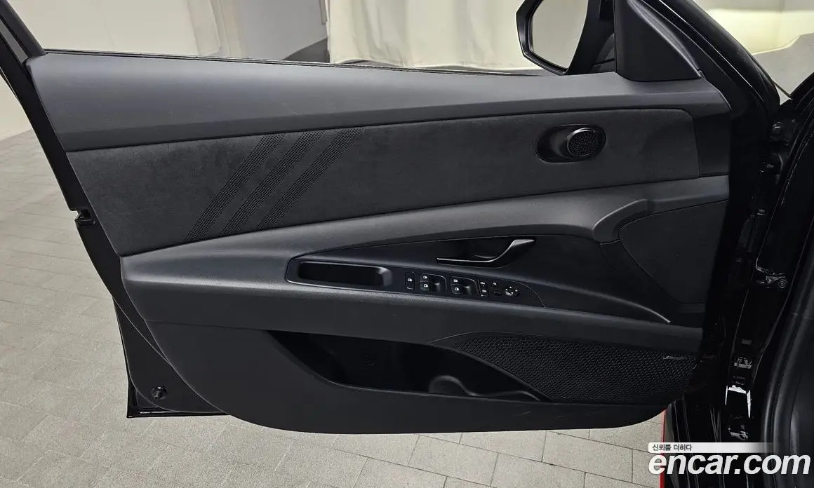 Hyundai Avante 2025 2.0 автомат (гидро), фото 13