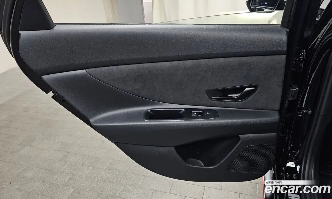 Hyundai Avante 2025 2.0 автомат (гидро), фото 14