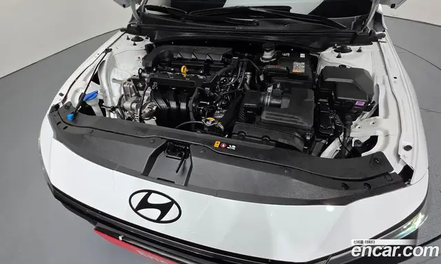 Hyundai Avante 2025 1.6 автомат (гидро), миниатюра 5