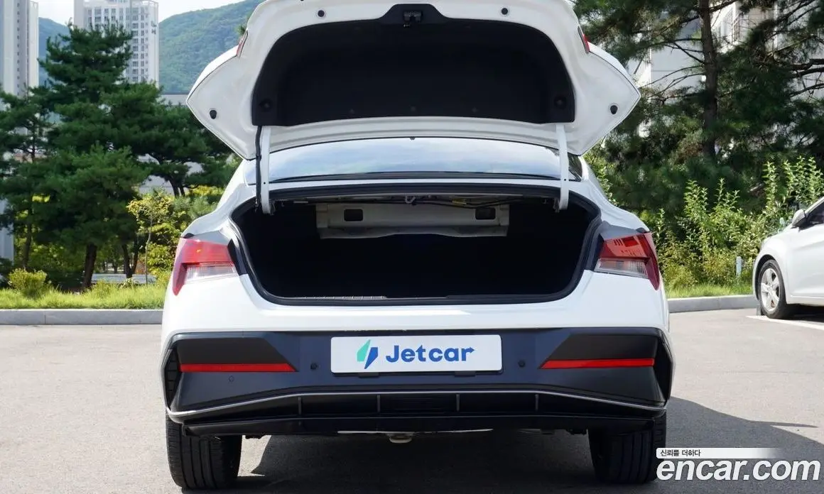 Hyundai Avante 2026 1.6 автомат (гидро), фото 5