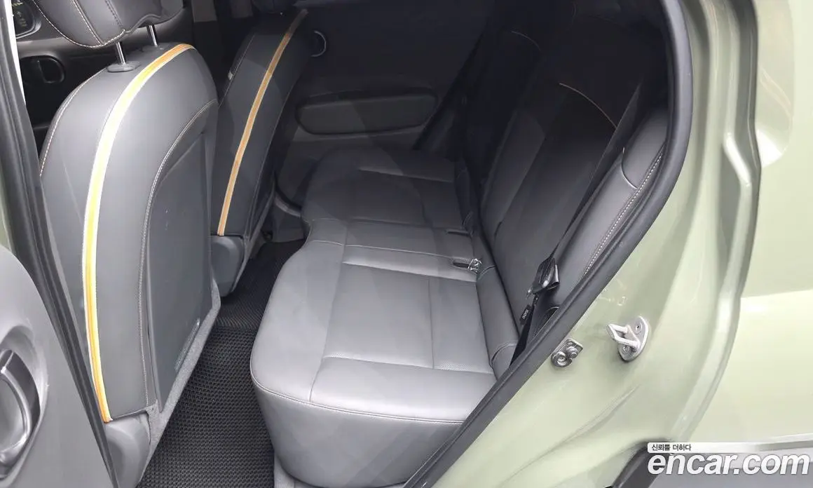 Hyundai Casper 2022 1.0 автомат (гидро), фото 12