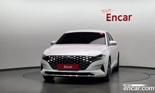 Hyundai Grandeur 2022 2.5 автомат (гидро), миниатюра 3 Hyundai Grandeur 2022 2.5 автомат (гидро), миниатюра 3