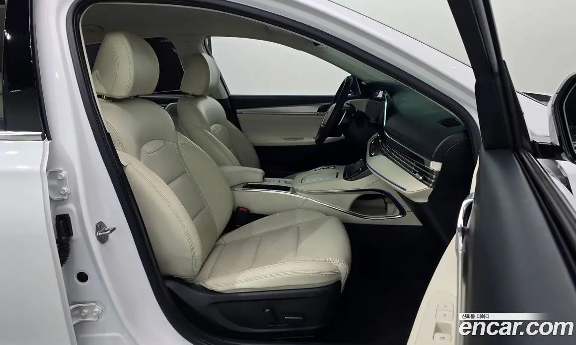 Hyundai Grandeur 2022 2.5 автомат (гидро), фото 10 Hyundai Grandeur 2022 2.5 автомат (гидро), фото 10