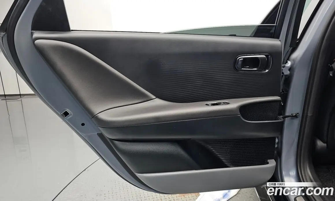 Hyundai Ioniq 6 2025 0.1 автомат (гидро), фото 14