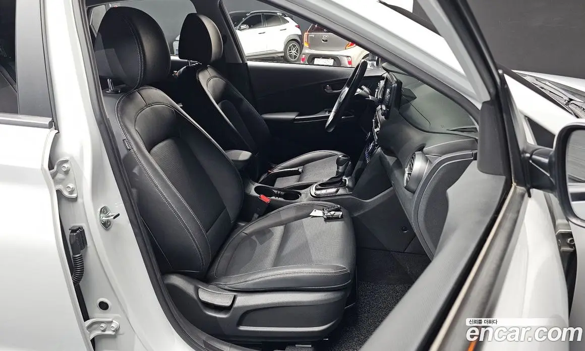 Hyundai Kona 2019 1.6 автомат (гидро), фото 15