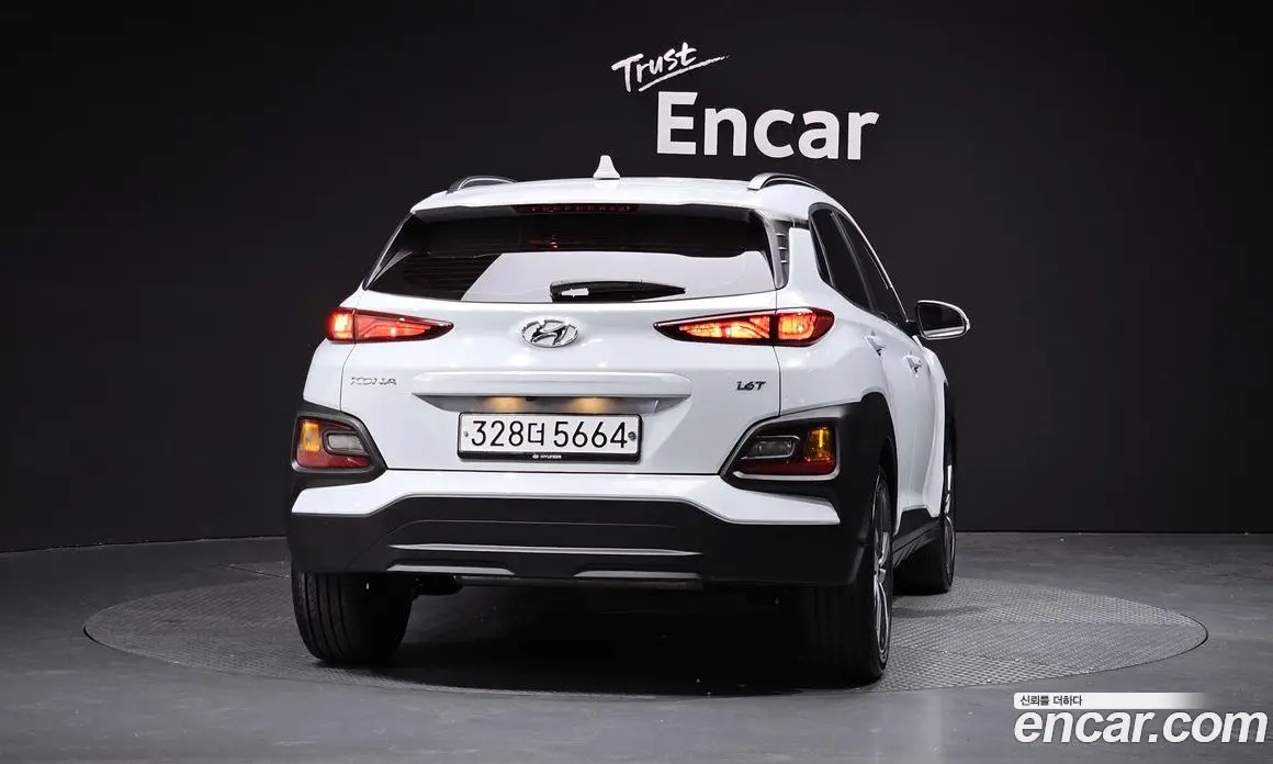 Hyundai Kona 2019 1.6 автомат (гидро), фото 3
