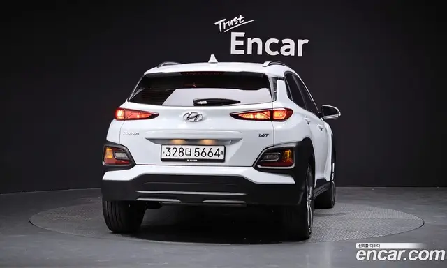 Hyundai Kona 2019 1.6 автомат (гидро), миниатюра 3