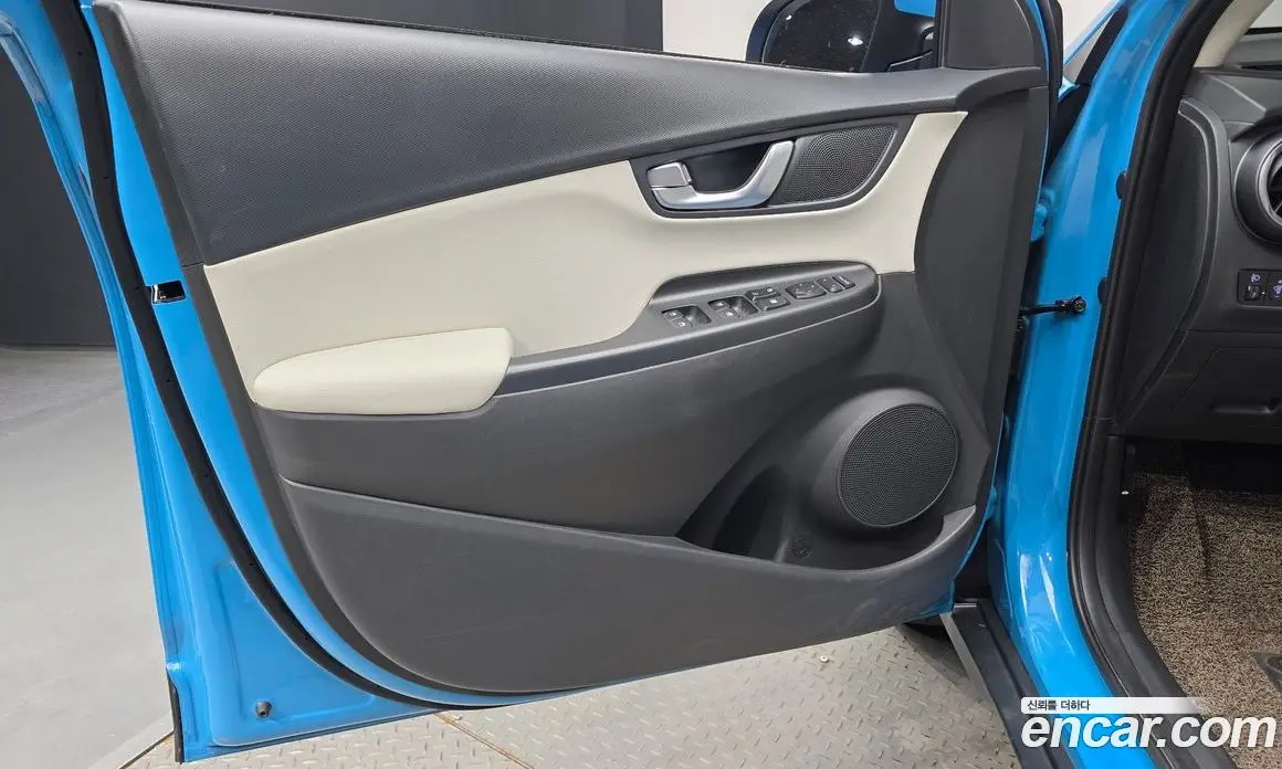 Hyundai Kona 2023 1.6 автомат (гидро), фото 14 Hyundai Kona 2023 1.6 автомат (гидро), фото 14