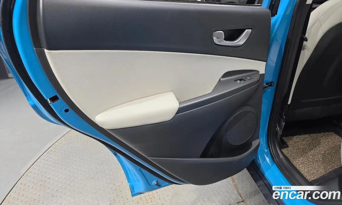 Hyundai Kona 2023 1.6 автомат (гидро), фото 15 Hyundai Kona 2023 1.6 автомат (гидро), фото 15