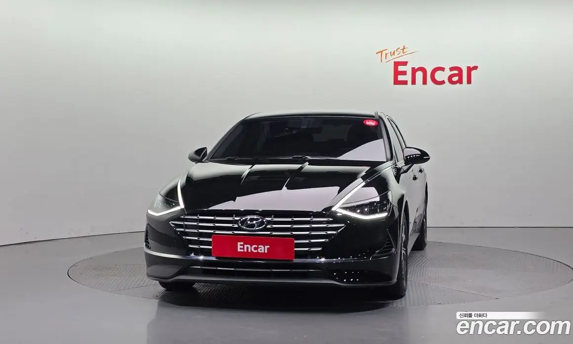 Hyundai Sonata 2023 2.0 автомат (гидро), фото 3
