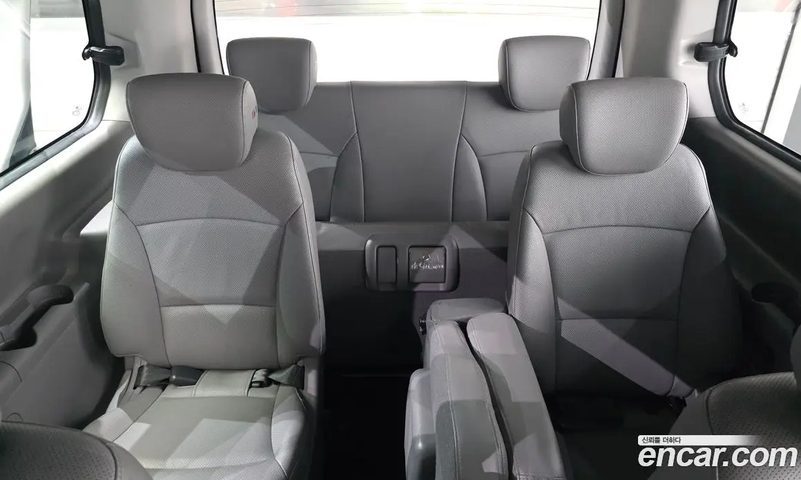 Hyundai Starex 2016 2.5 автомат (гидро), фото 19 Hyundai Starex 2016 2.5 автомат (гидро), фото 19