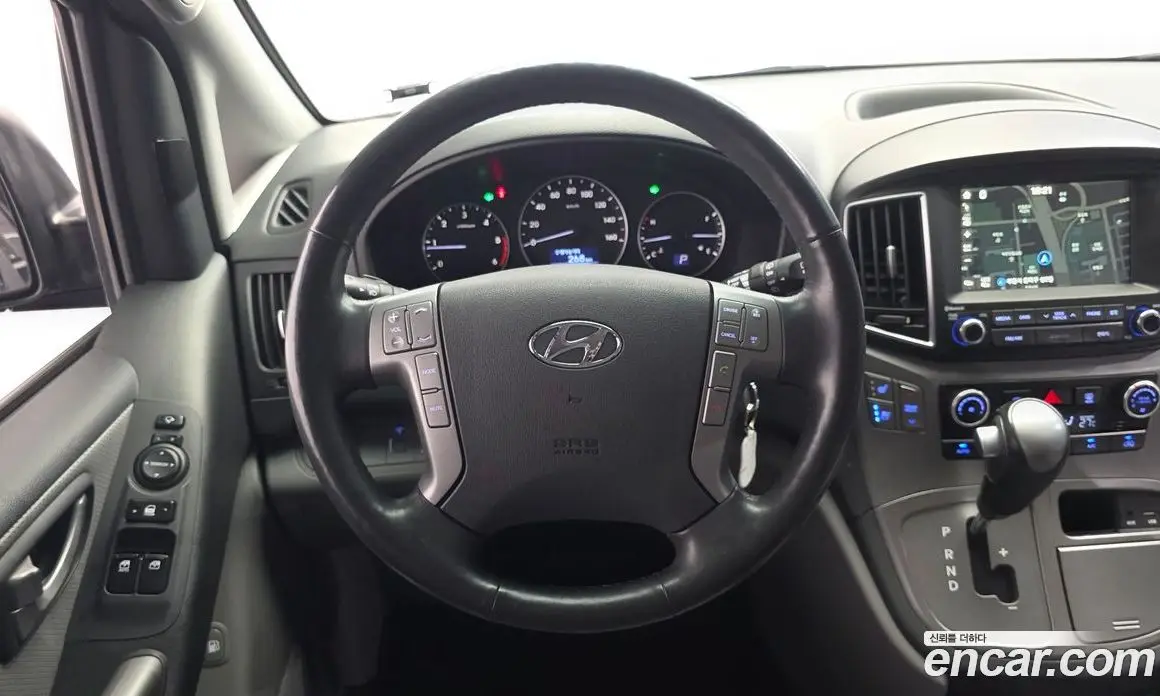Hyundai Starex 2016 2.5 автомат (гидро), фото 20 Hyundai Starex 2016 2.5 автомат (гидро), фото 20