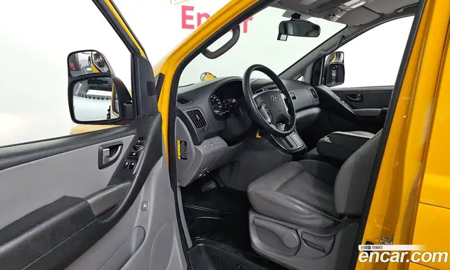 Hyundai Starex 2018 2.4 автомат (гидро), миниатюра 12