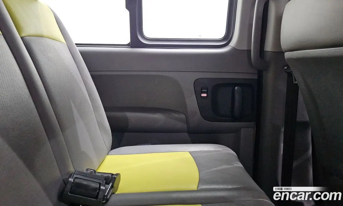 Hyundai Starex 2018 2.4 автомат (гидро), фото 14 Hyundai Starex 2018 2.4 автомат (гидро), фото 14