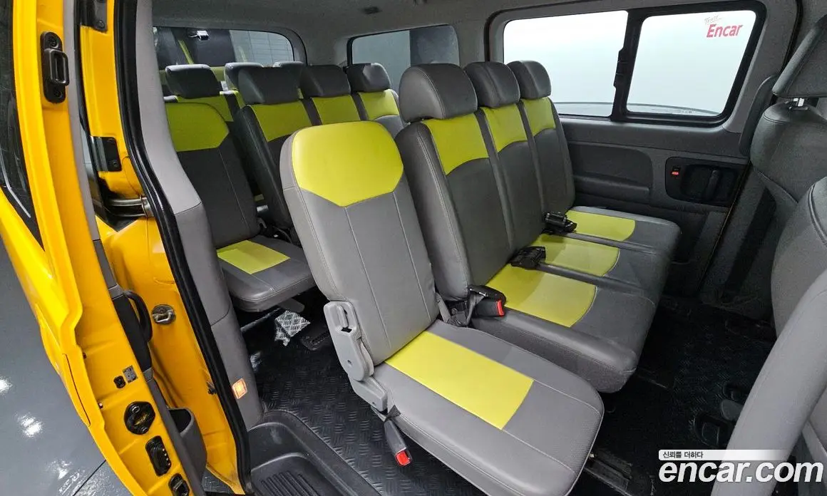Hyundai Starex 2018 2.4 автомат (гидро), фото 16 Hyundai Starex 2018 2.4 автомат (гидро), фото 16