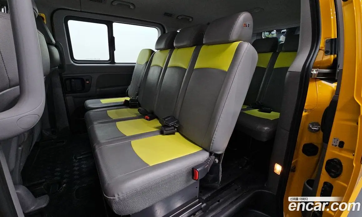 Hyundai Starex 2018 2.4 автомат (гидро), фото 17 Hyundai Starex 2018 2.4 автомат (гидро), фото 17
