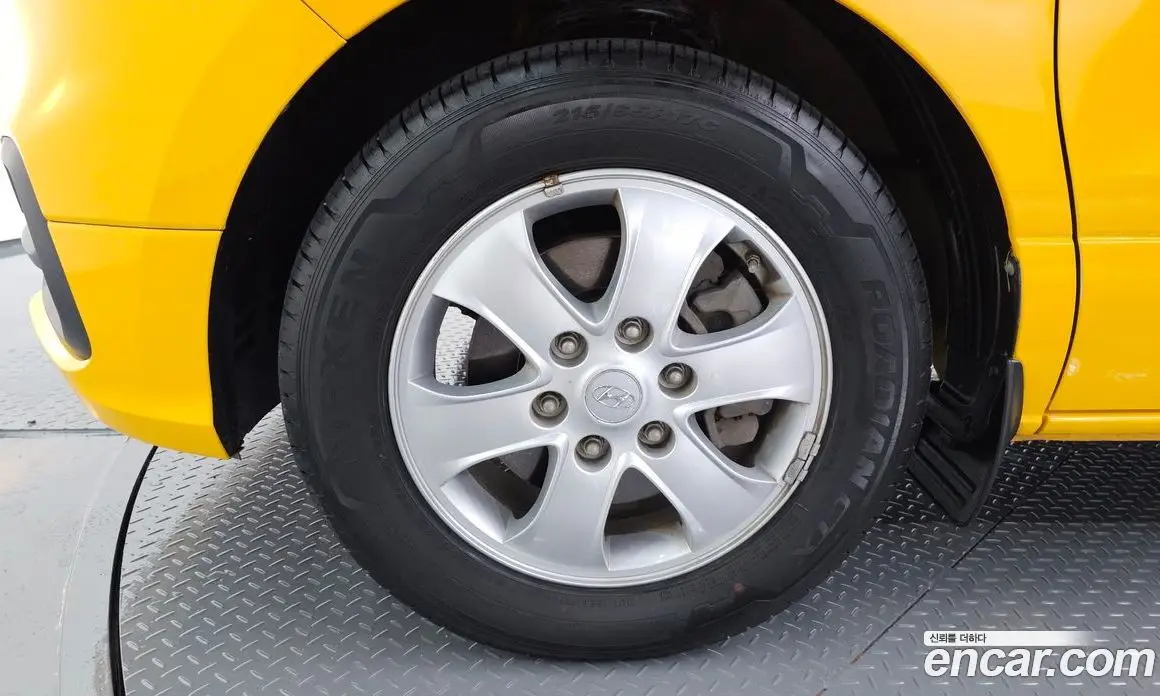 Hyundai Starex 2018 2.4 автомат (гидро), фото 4 Hyundai Starex 2018 2.4 автомат (гидро), фото 4
