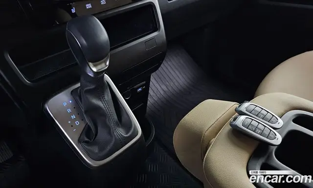 Hyundai Staria 2022 2.2 автомат (гидро), миниатюра 12