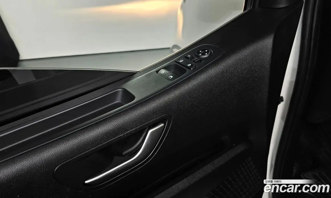 Hyundai Staria 2022 2.2 автомат (гидро), фото 16 Hyundai Staria 2022 2.2 автомат (гидро), фото 16