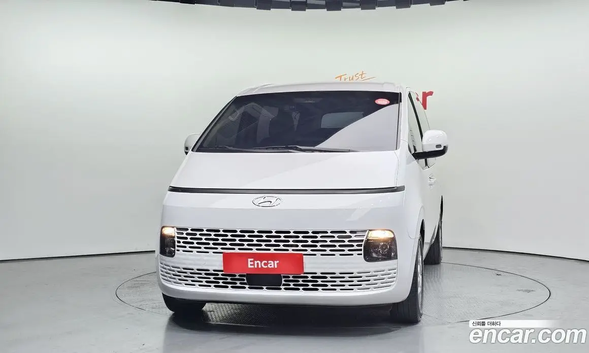 Hyundai Staria 2022 2.2 автомат (гидро), фото 3 Hyundai Staria 2022 2.2 автомат (гидро), фото 3