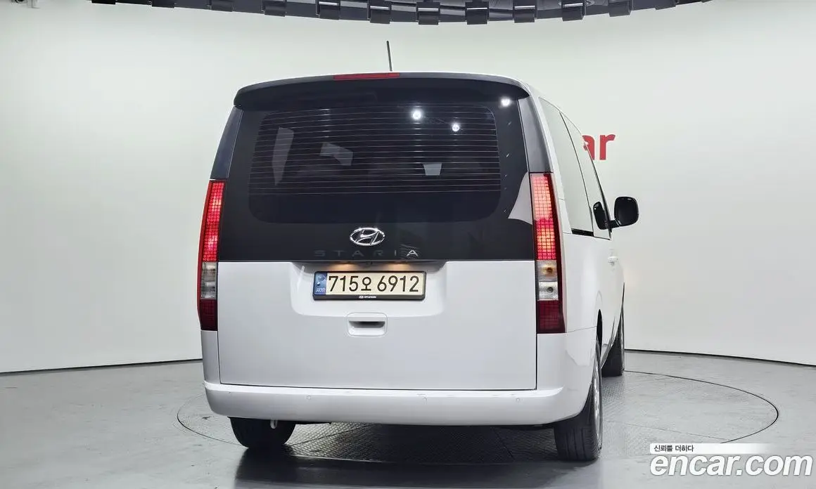 Hyundai Staria 2022 2.2 автомат (гидро), фото 4 Hyundai Staria 2022 2.2 автомат (гидро), фото 4