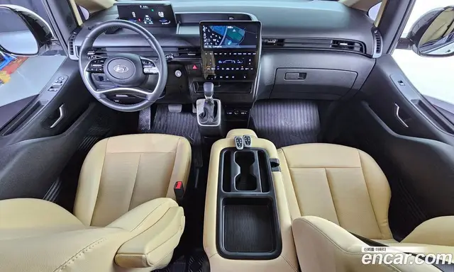 Hyundai Staria 2022 2.2 автомат (гидро), миниатюра 10 Hyundai Staria 2022 2.2 автомат (гидро), миниатюра 10
