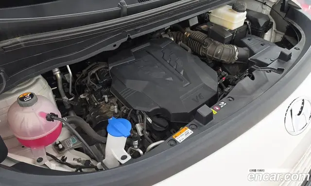 Hyundai Staria 2023 3.5 автомат (гидро), миниатюра 6