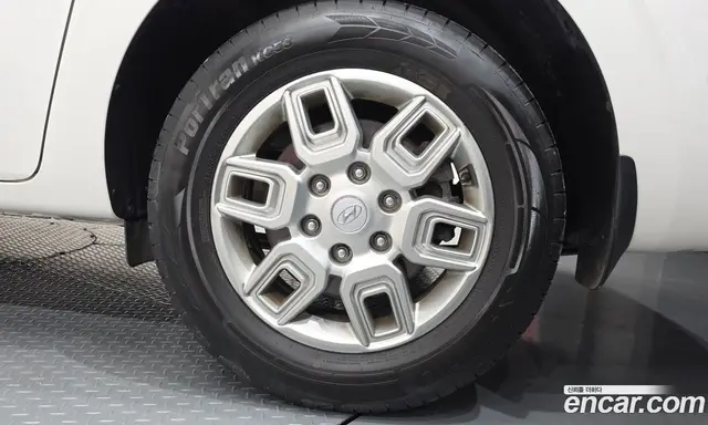 Hyundai Staria 2023 3.5 автомат (гидро), миниатюра 7