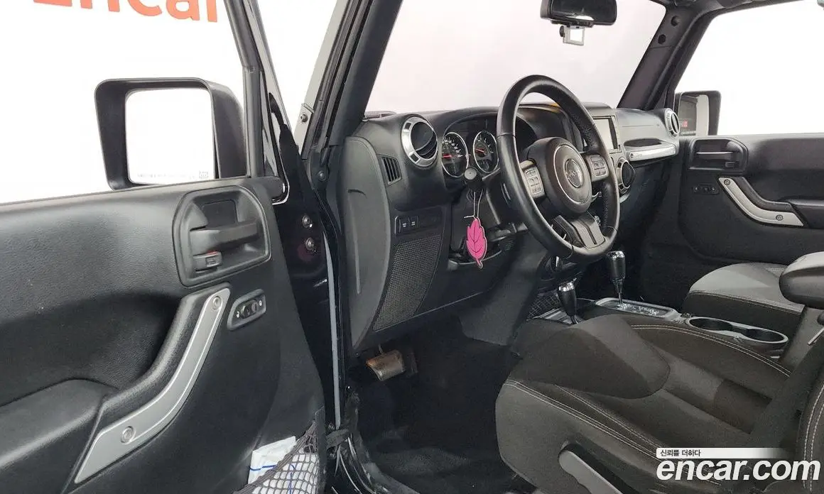 Jeep Wrangler 2016 3.6 автомат (гидро), фото 12 Jeep Wrangler 2016 3.6 автомат (гидро), фото 12