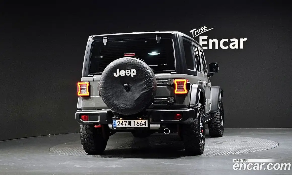 Jeep Wrangler 2023 2.0 автомат (гидро), фото 4 Jeep Wrangler 2023 2.0 автомат (гидро), фото 4