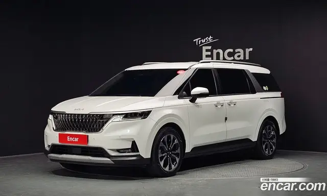 Kia Carnival, 2023, 34 915 км